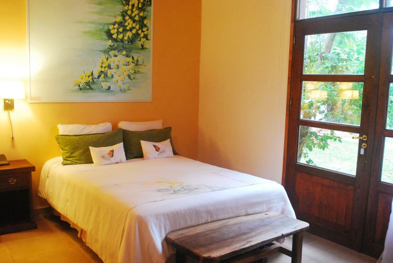 מלון פוארטו איגואסו El Pueblito Iguazu מראה חיצוני תמונה